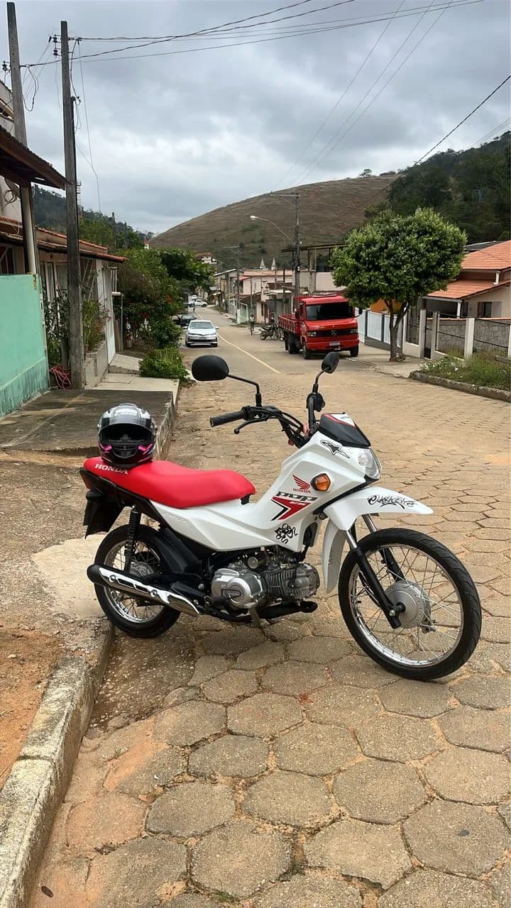 Moto em perfeito estado !!!