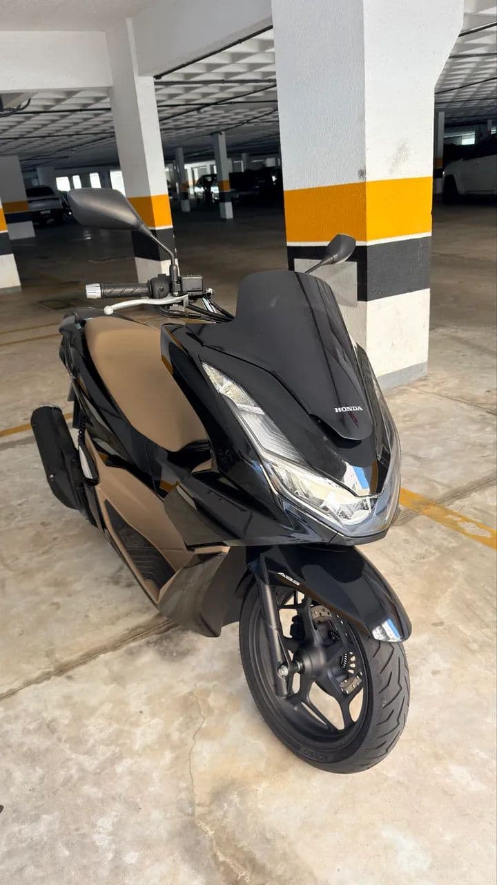 Honda PCX DLX 2026