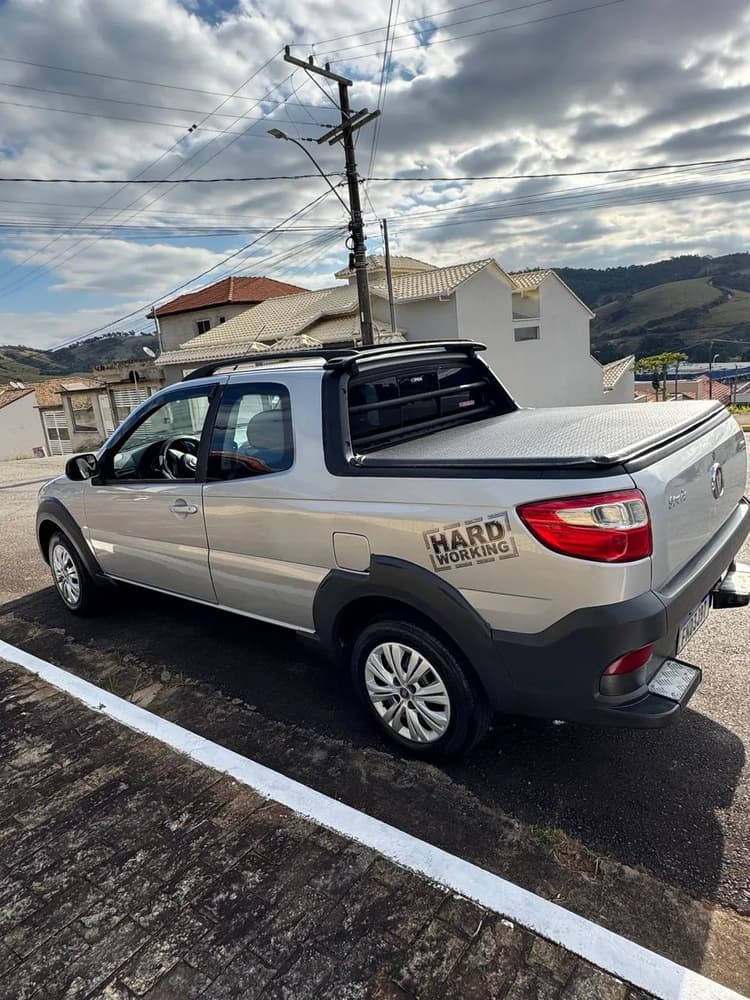 Fiat Strada Working Hard 1.4 Fire Flex 8V CD 2017