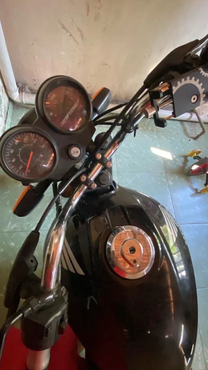 Fan 125 Preta