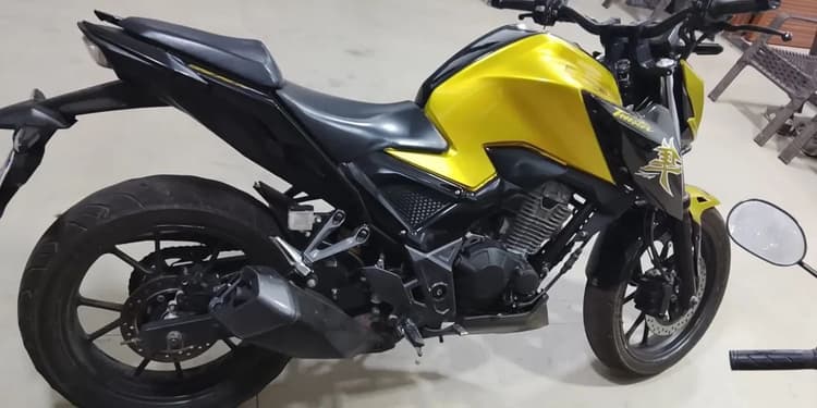CB 300f Twister ABS 