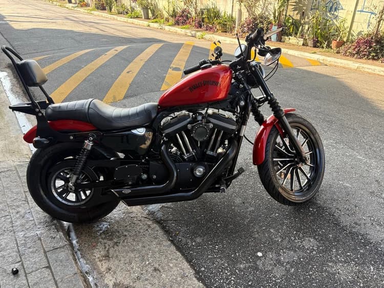 Harley Davidson 883