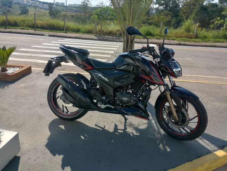 Apache 200 top