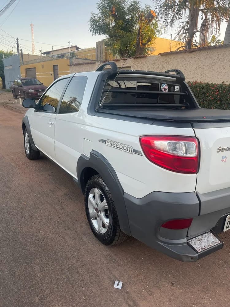 Fiat Strada Freedom 1.4 Flex 8V CD 2020