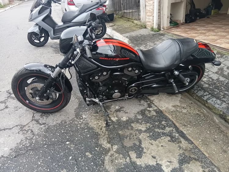 Harley davidson vroud 