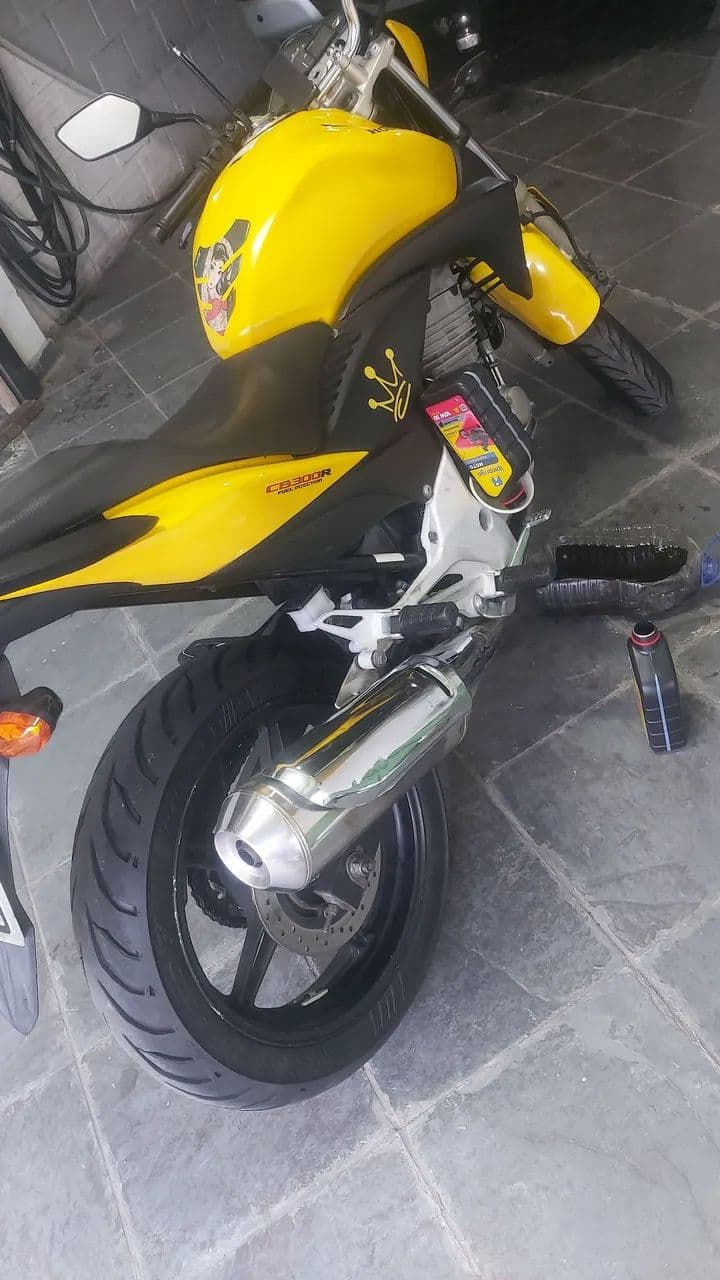 CB300r 