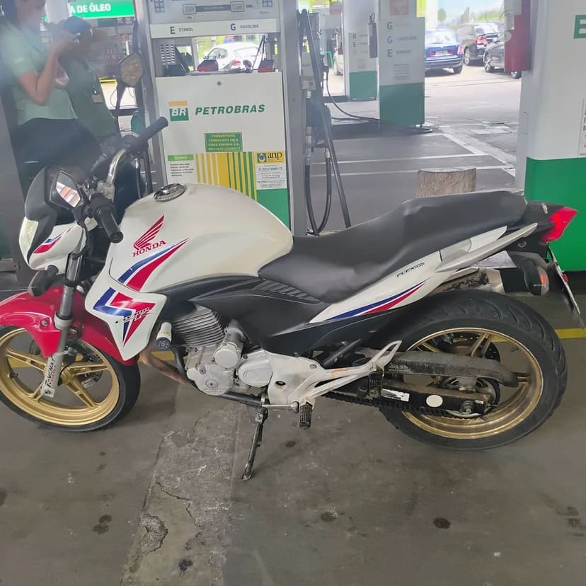 Cb 300