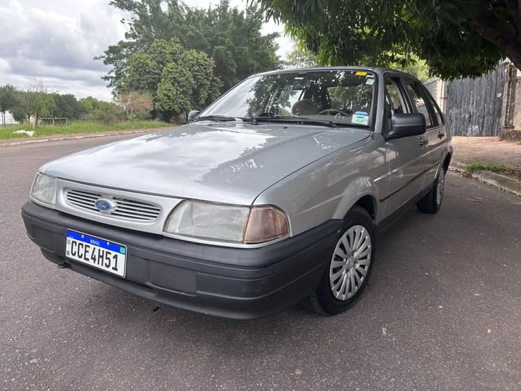 Ford Versailles GL 2.0i / 2.0 2P E 4P 1995