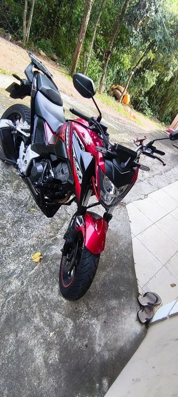 Cb 300F