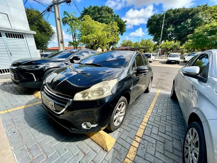 Peugeot 208 Active/active Pack 1.5 Flex 8V 5P 2015