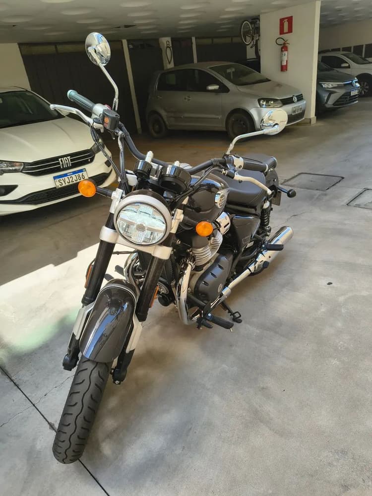 Super Meteoro 650 com 61000km