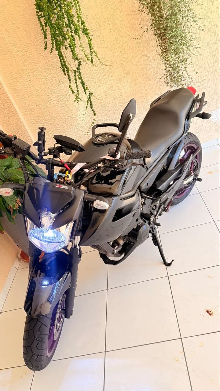 Xj6 lindona 
