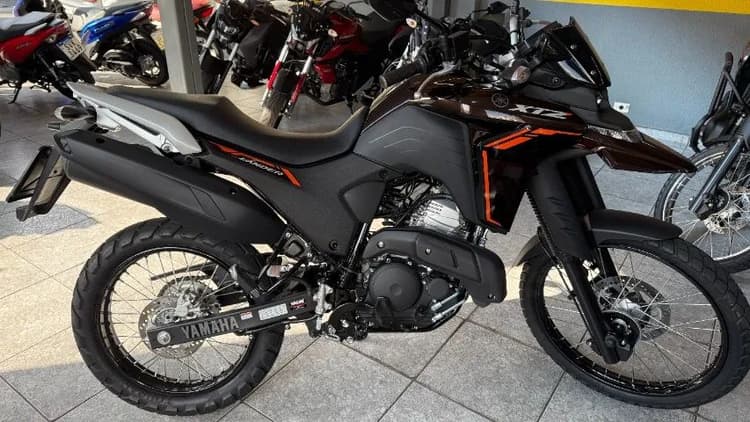 Lander 250 Connected 26/26 c/ 800 kms