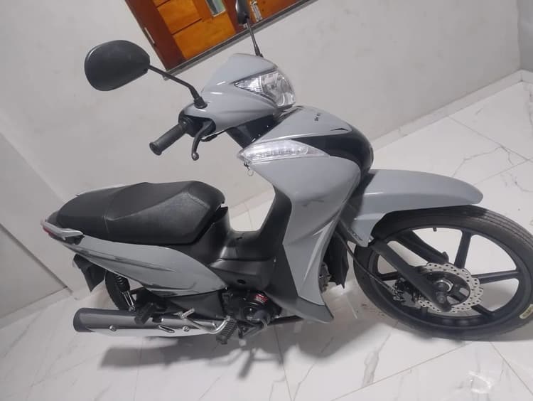 Vendo cinquentinha zerada ZAP 85998542085