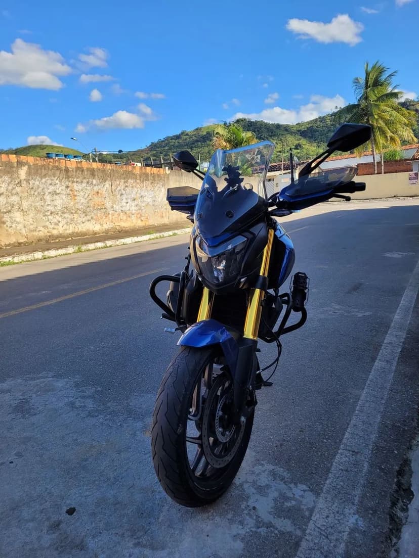 Dominar 400