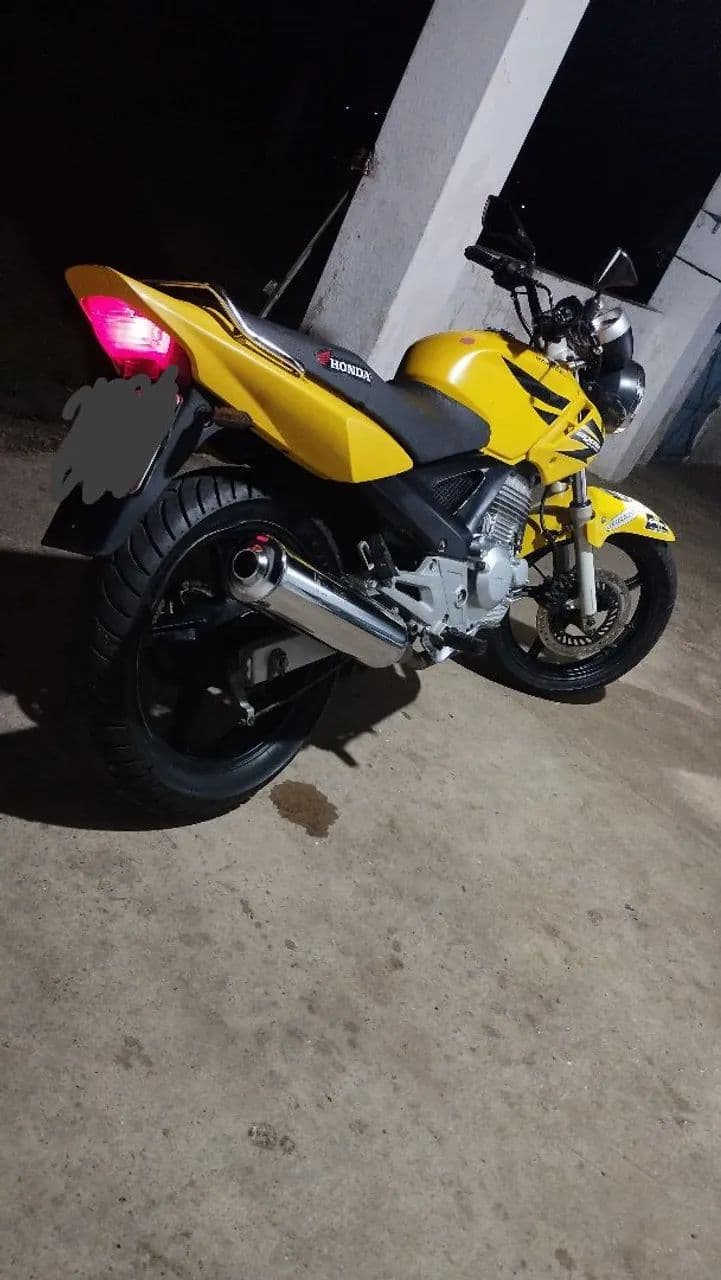 Emplacada e transfere 