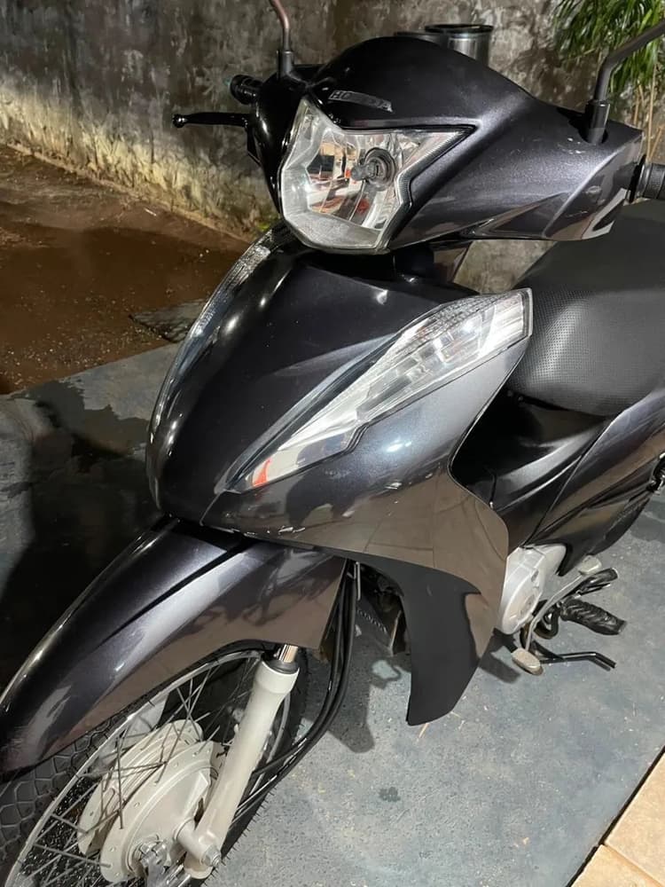 Moto quitada e selada pronta pra transferência 