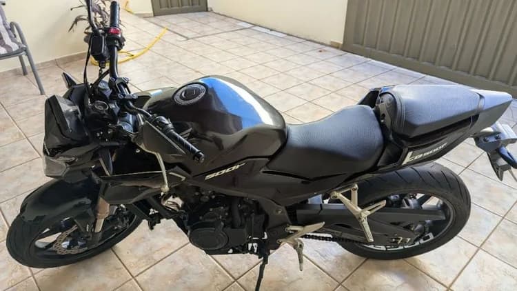 CB500F 2023 com apenas 16.800 km impecavel