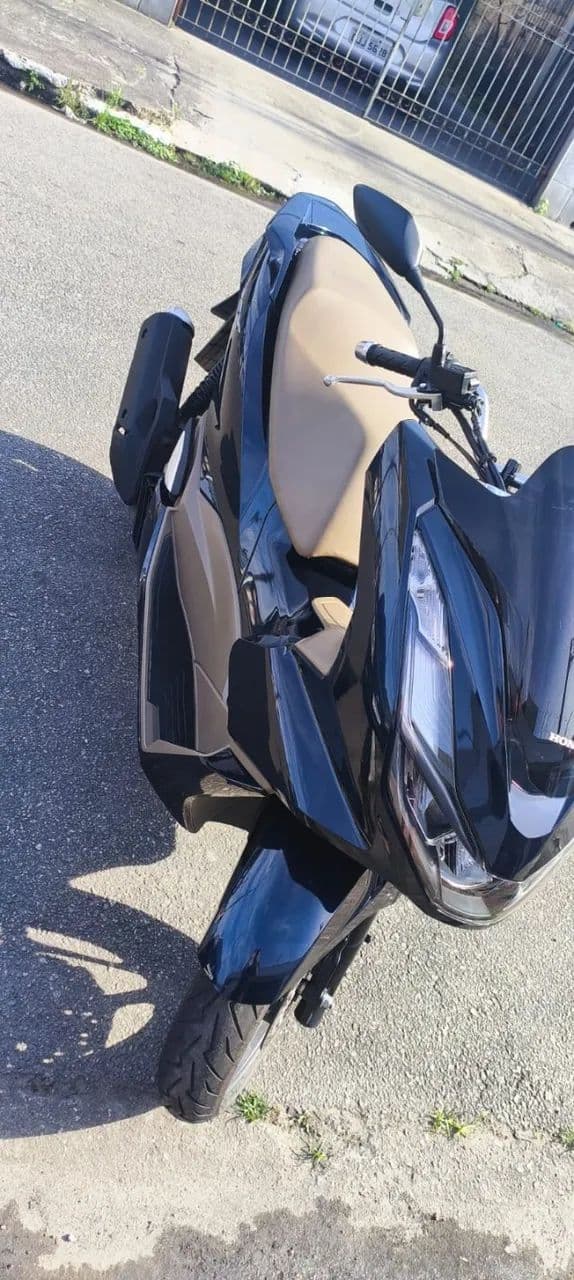 PCX 2025