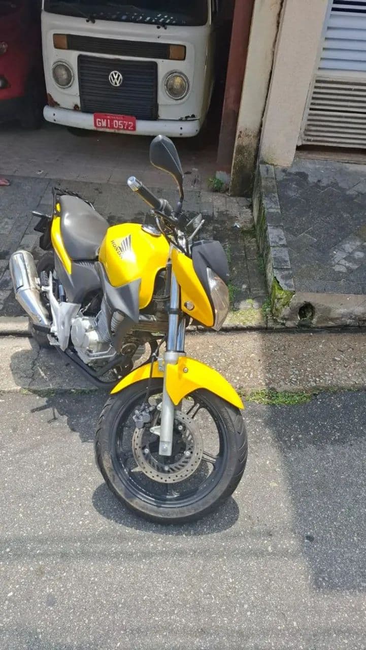 CB 300R 
