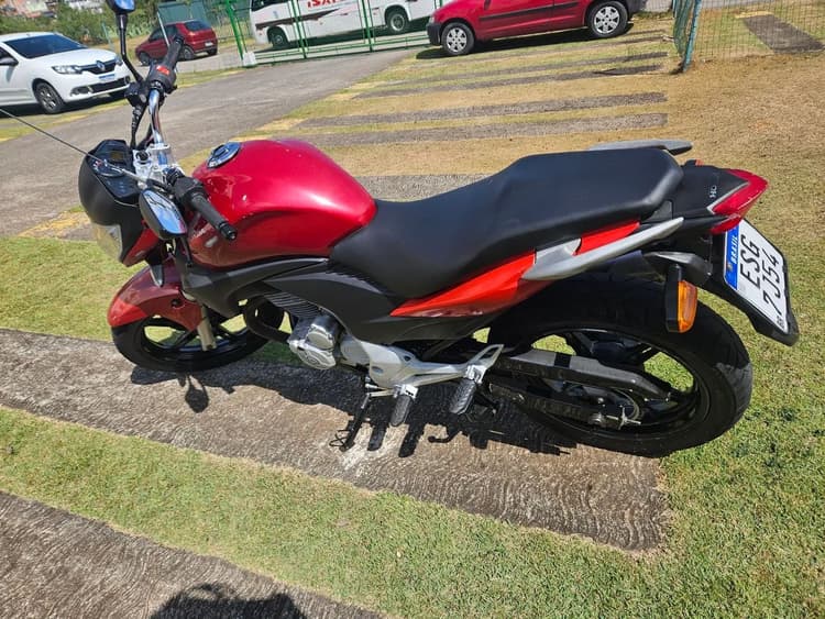 Honda CB300R 2011 