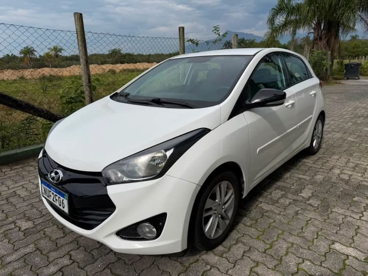Hyundai HB20 Premium 1.6 Flex 16V Mec. 2014