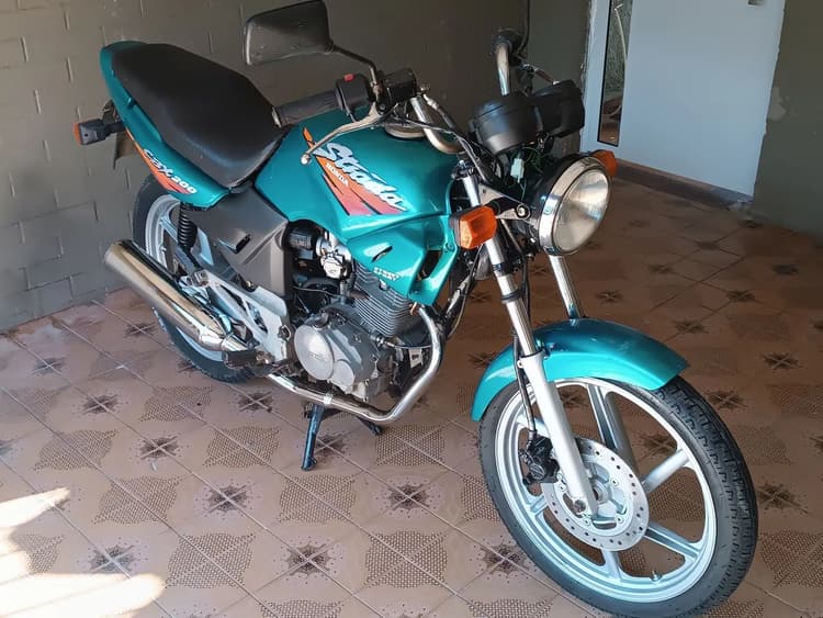 Honda Strada 200 reformada 1998
