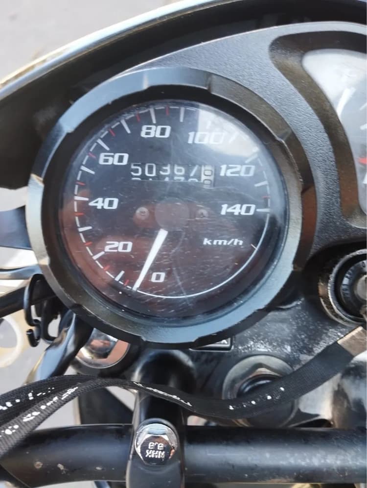 Troco moto Honda 2016 em cavalo de até 2500