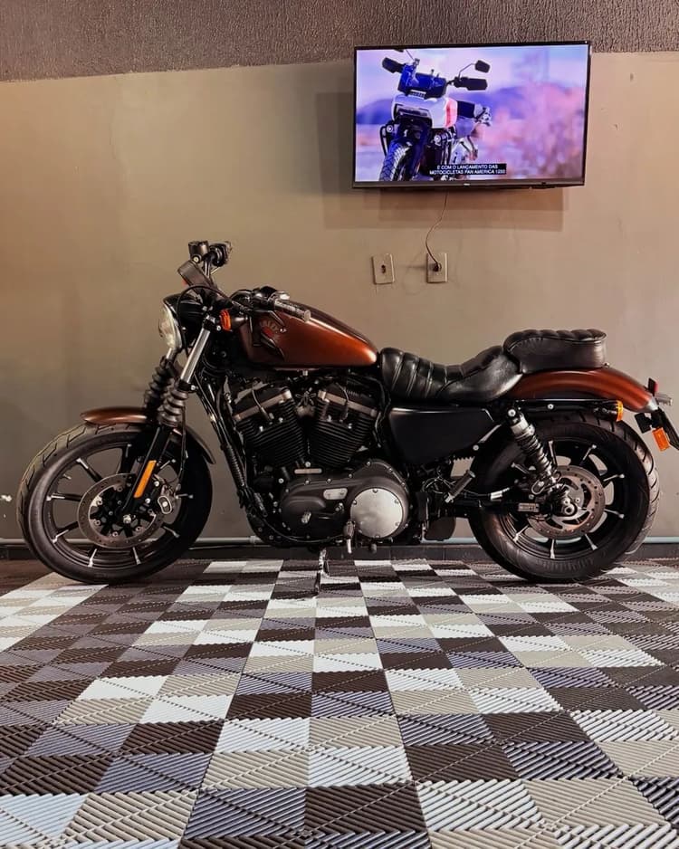 HARLEY DAVIDSON  SPORTSTER 883N  IRON 2019