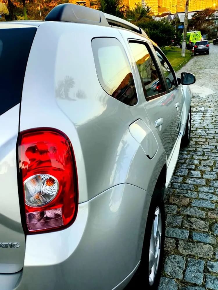 Renault Duster Dynamique 2.0 Hi-flex 16V Aut. 2015