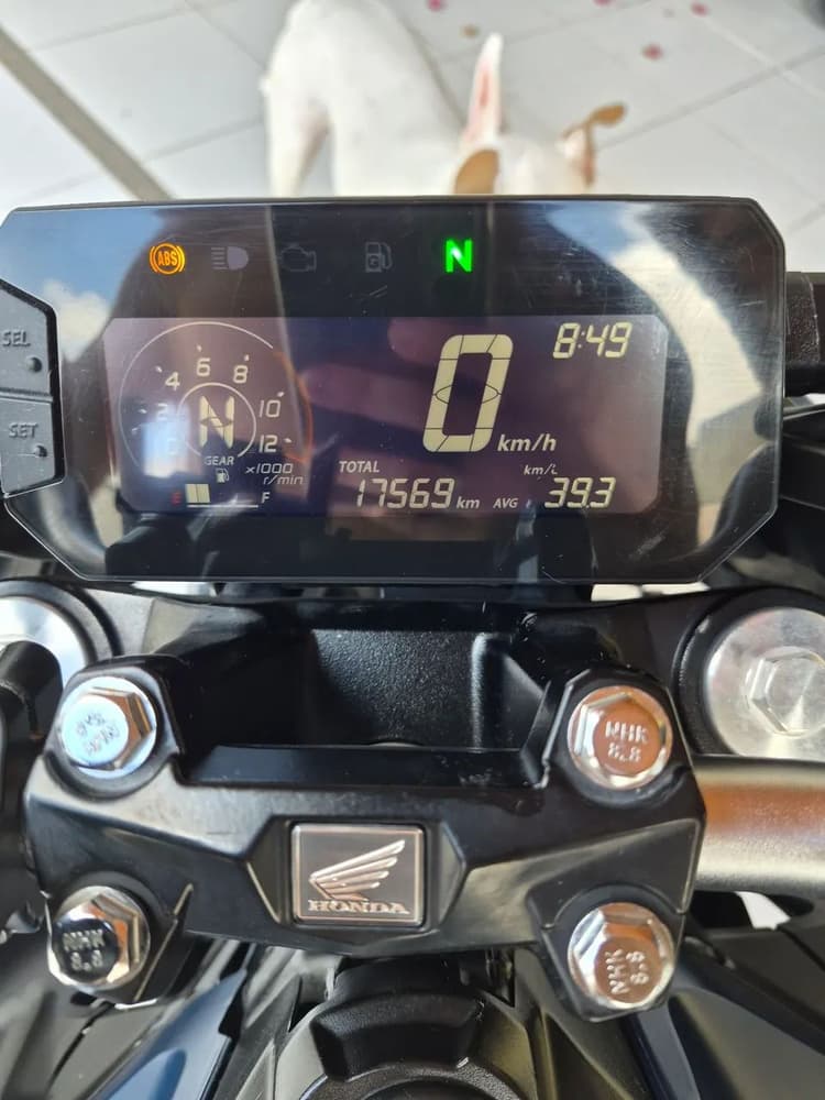 Cb 300f 