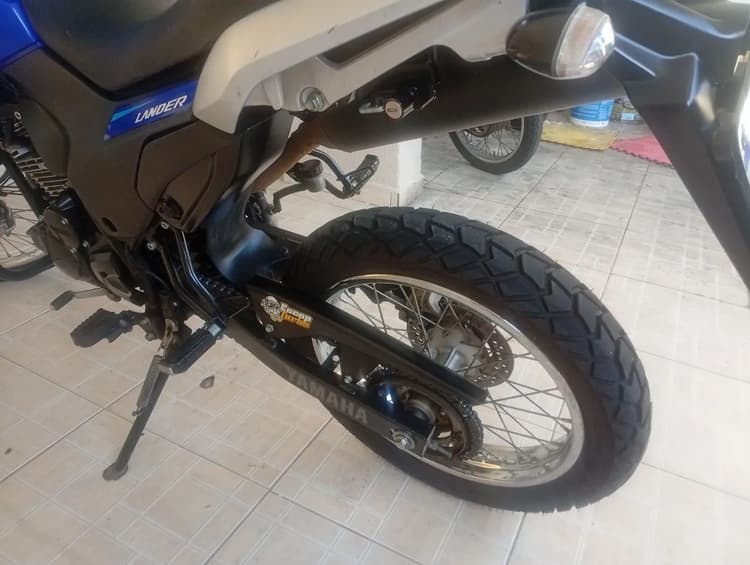 Yamaha Lander 