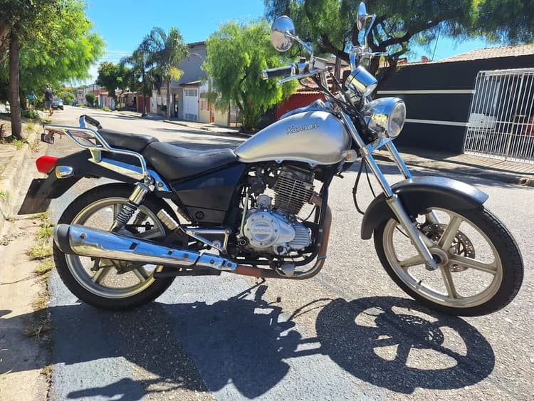 Vendo Dafra Kansas 150 2011