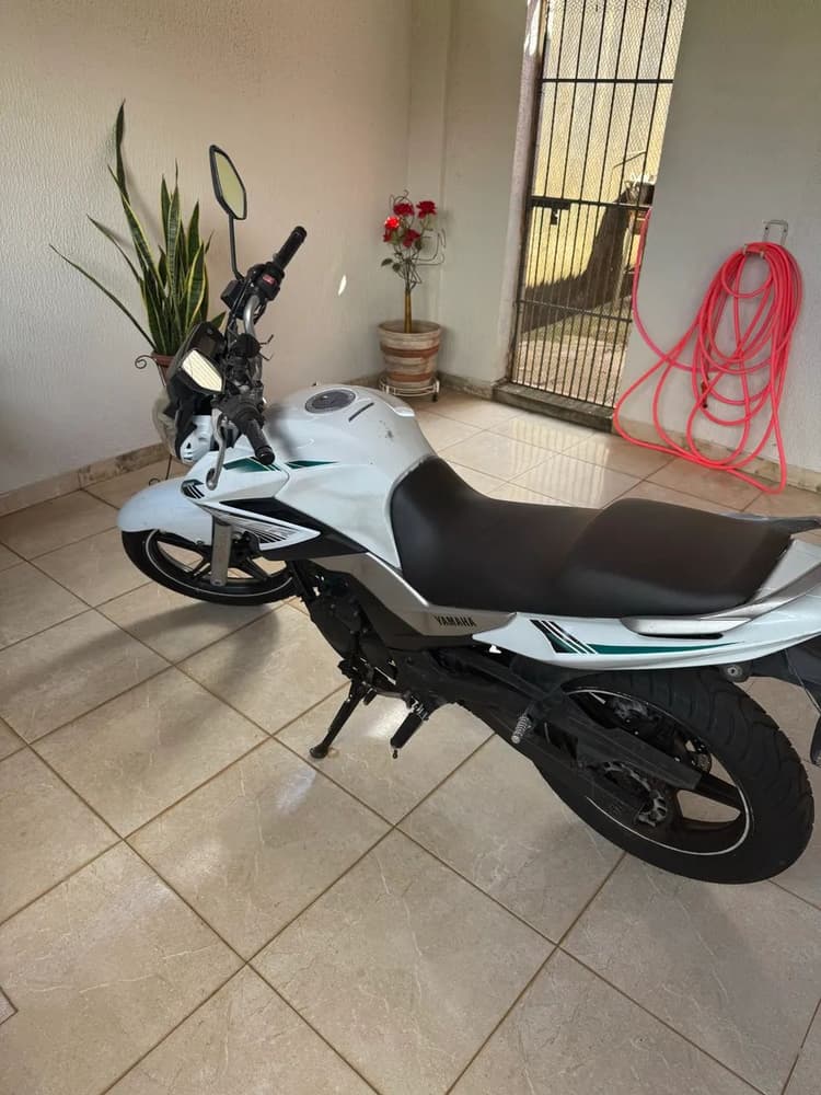 Fazer 250 2016 15$ mil