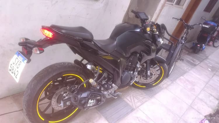 Fz25 ano 2024