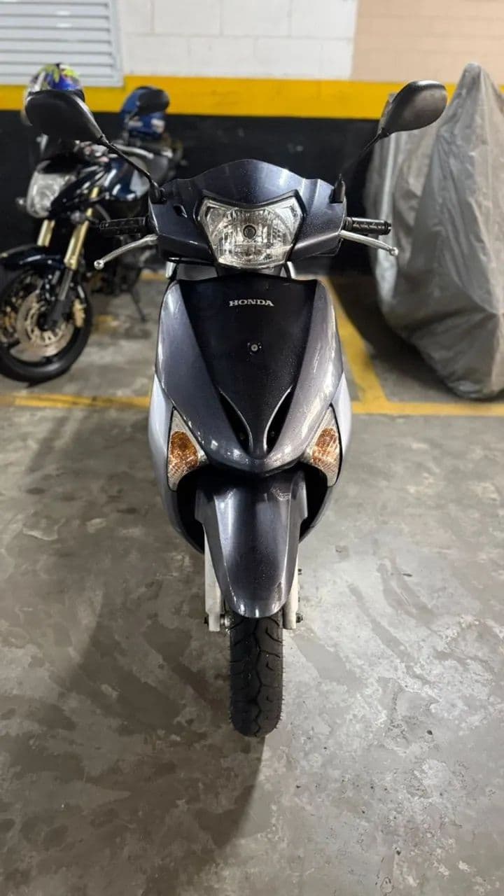 Honda lead
