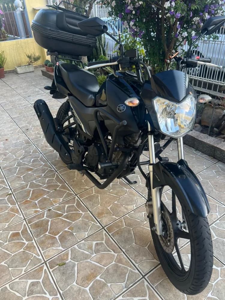 Factor 150 2023 Baixo KM