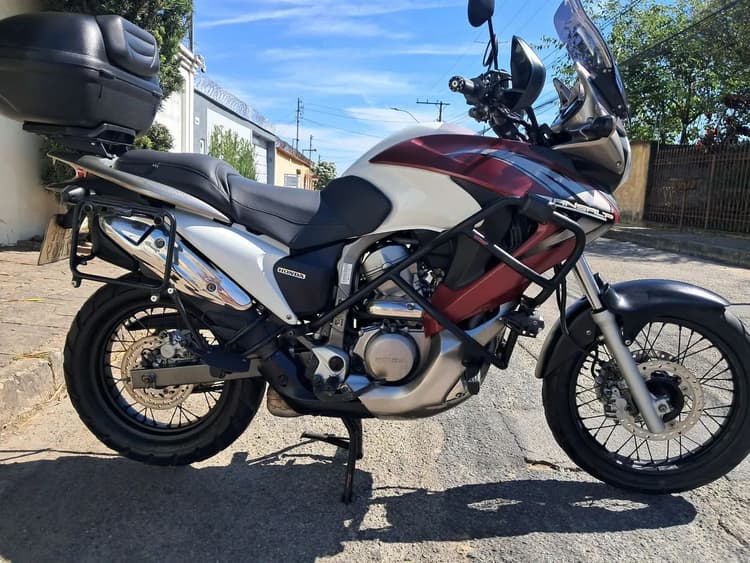 Honda Transalp 700cc