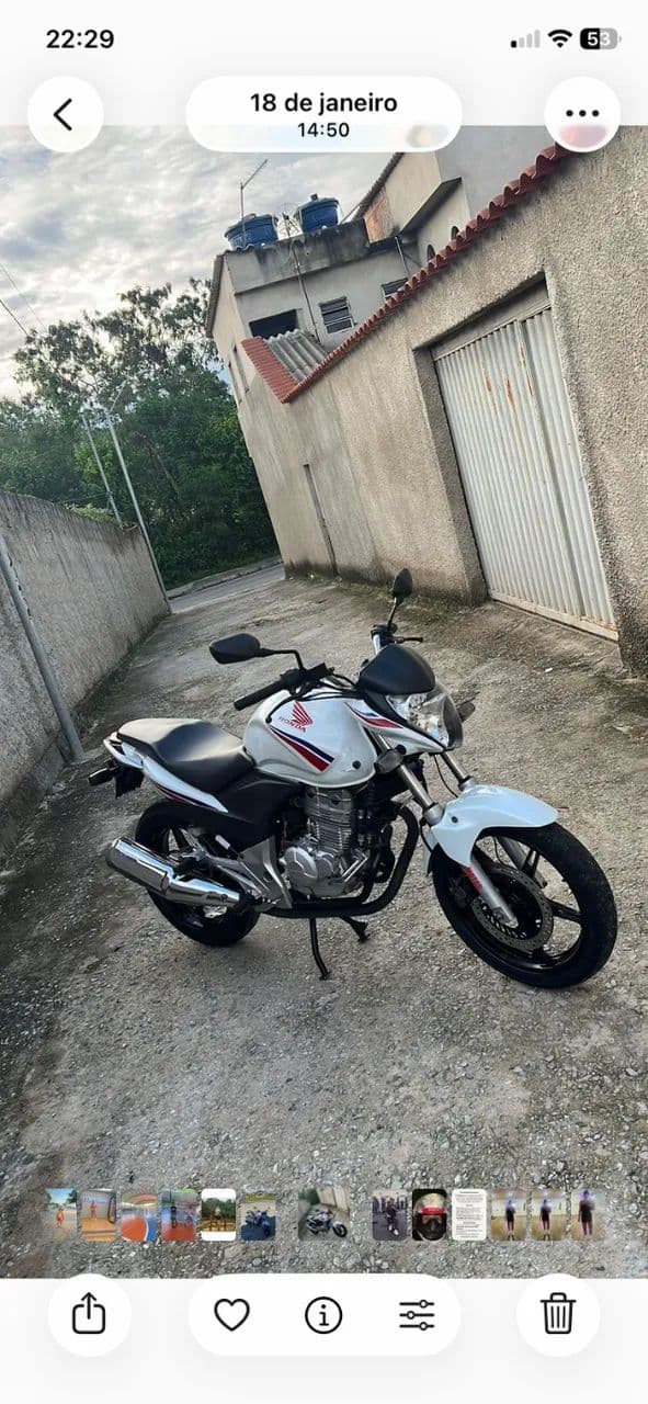 Moto CB300r