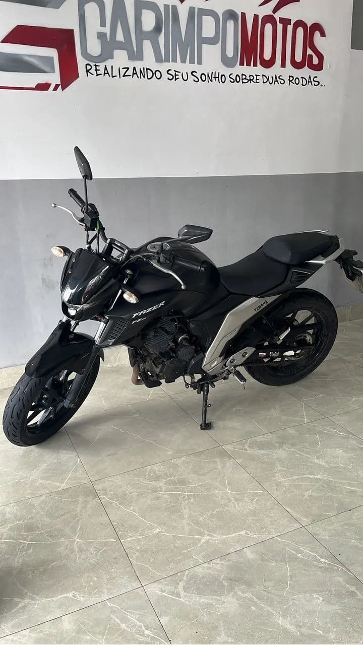 Fazer 250