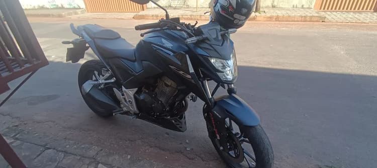 Cb 300f