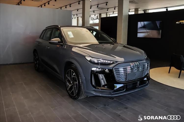 Audi E-Tron Performa. Black Aut. (elétrico) 2025