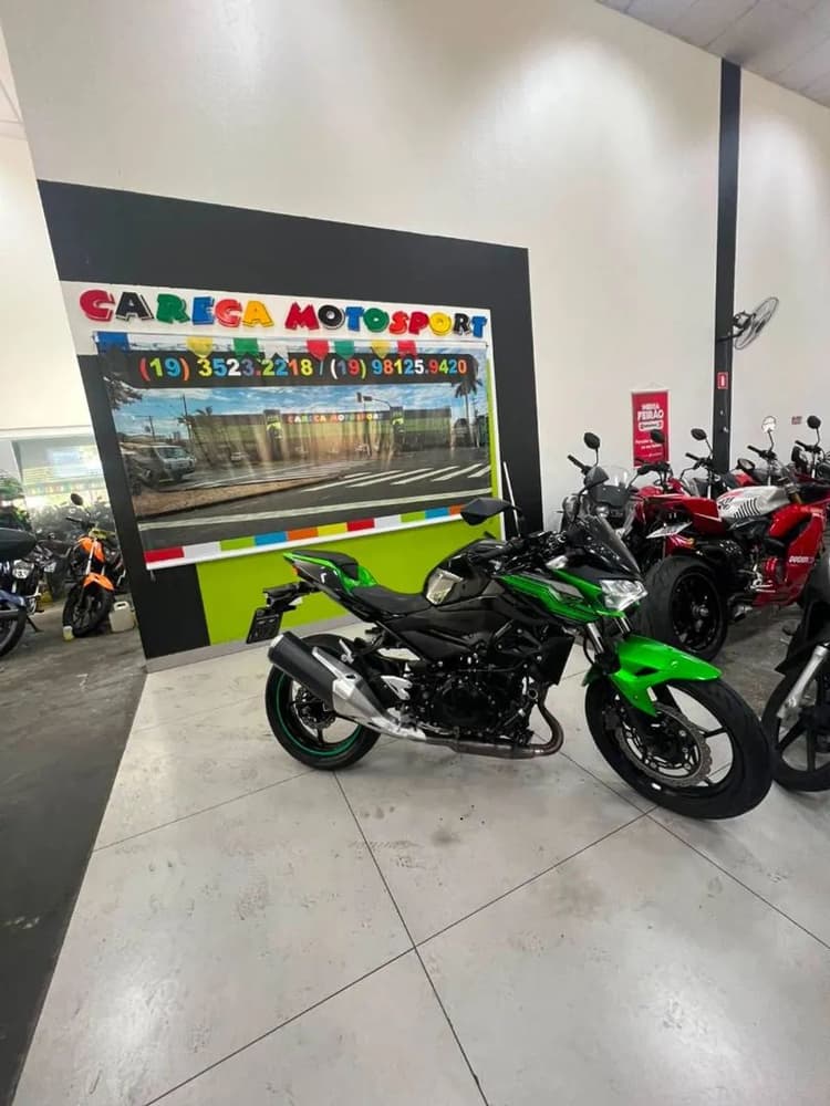 KAWASAKI Z400