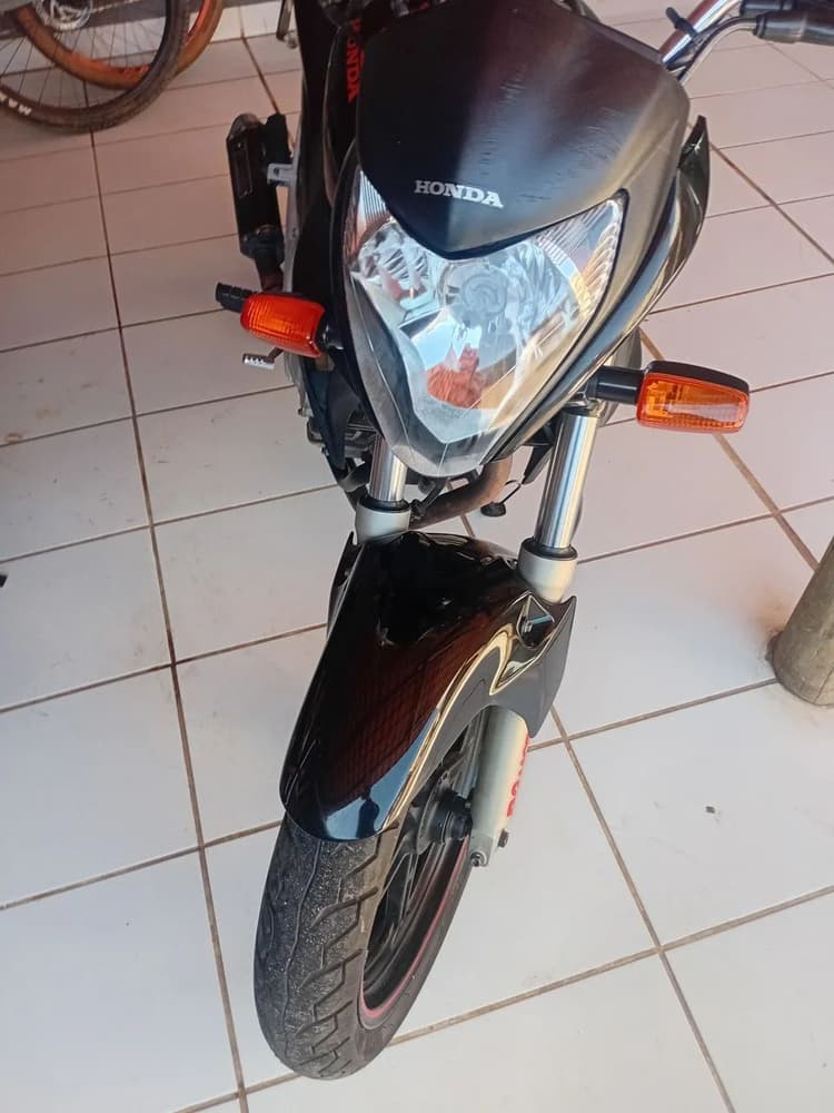 Cb 300