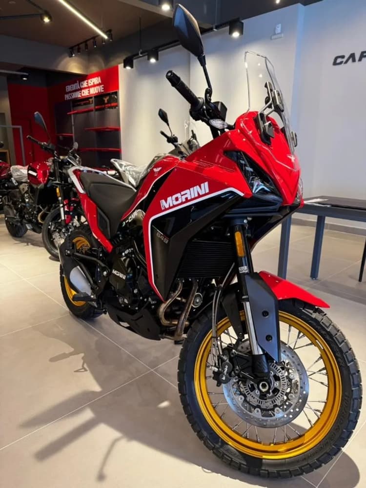 Moto Morini X-Cape Gold Edition 650