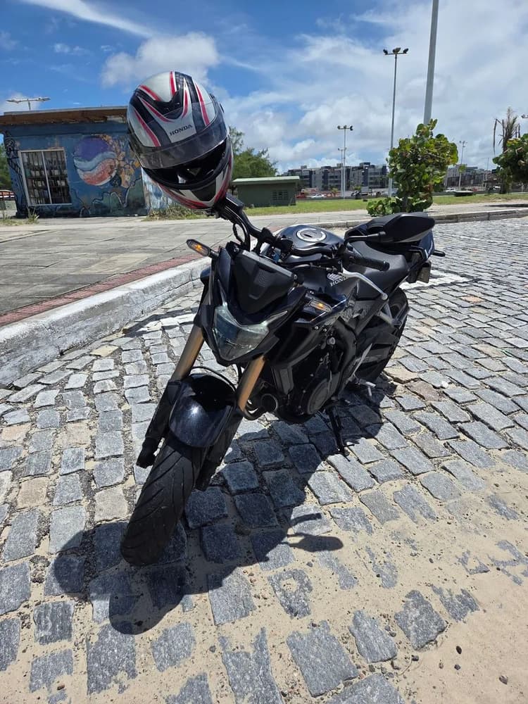 CB500f novíssima 