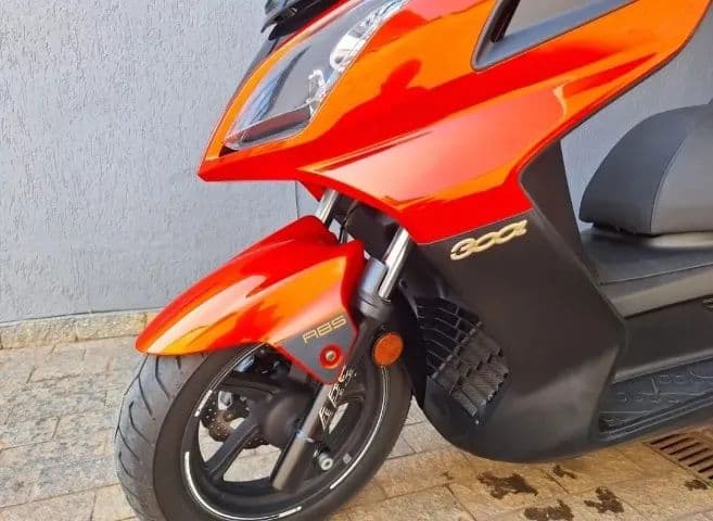 Scooters 