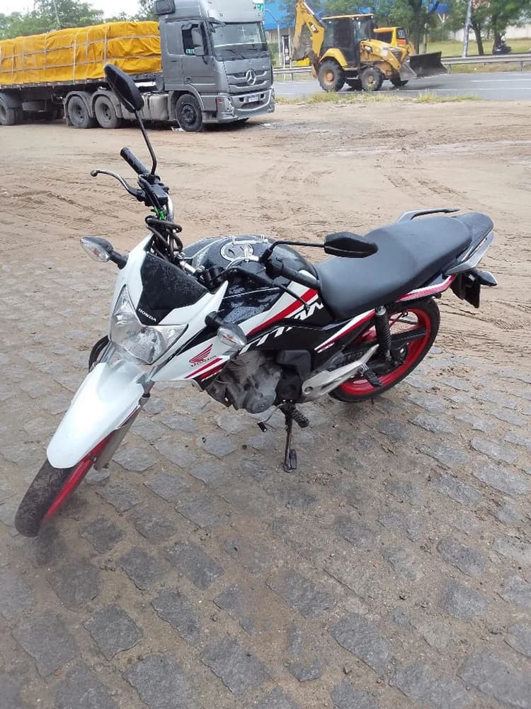 Moto a venda