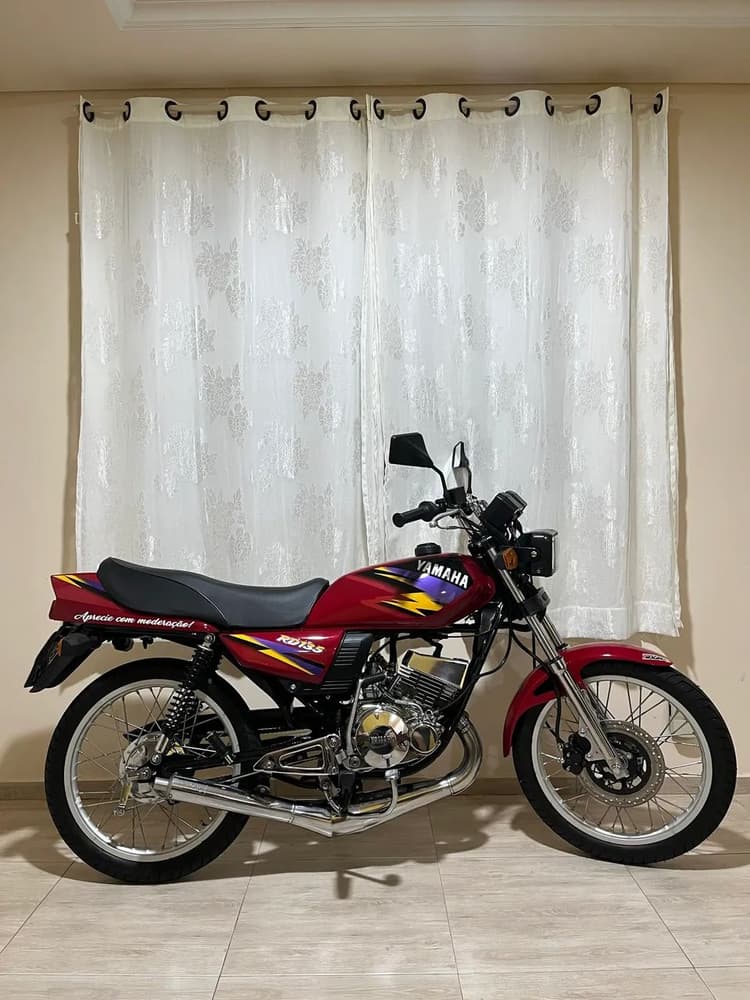 YAMAHA RD 135