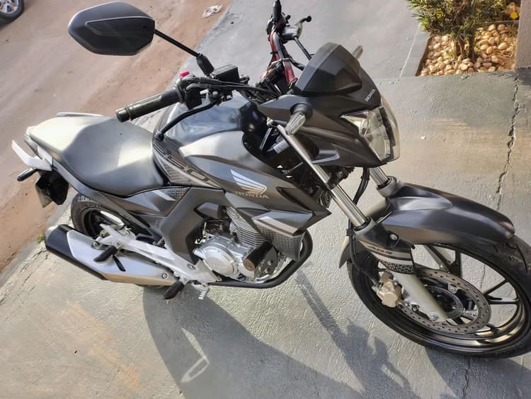 CB 250F Twister 